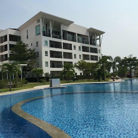 The Pride Paradise Apartment Hua Hin Exterior photo